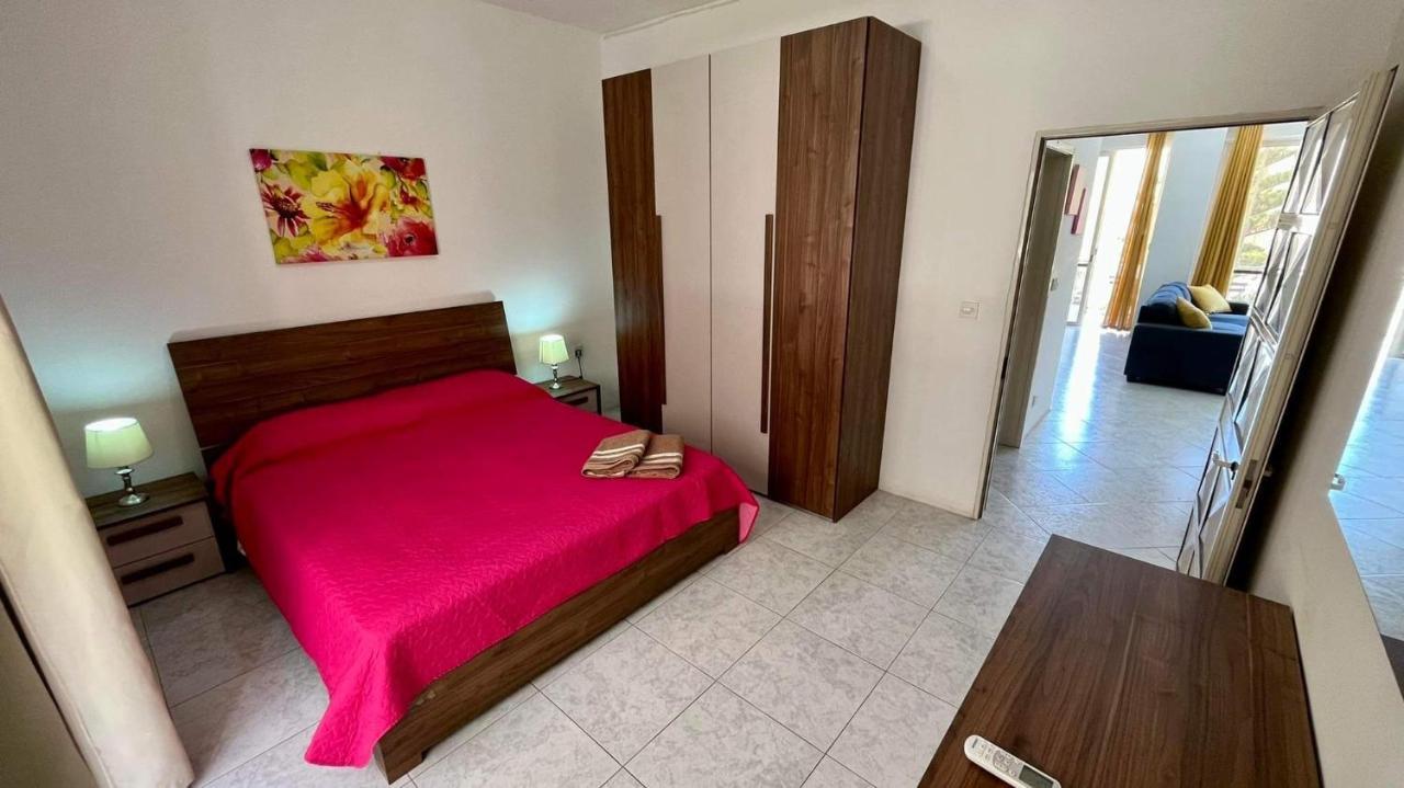 شقة Sea View And Valley View Flat In Marsalforn المظهر الخارجي الصورة